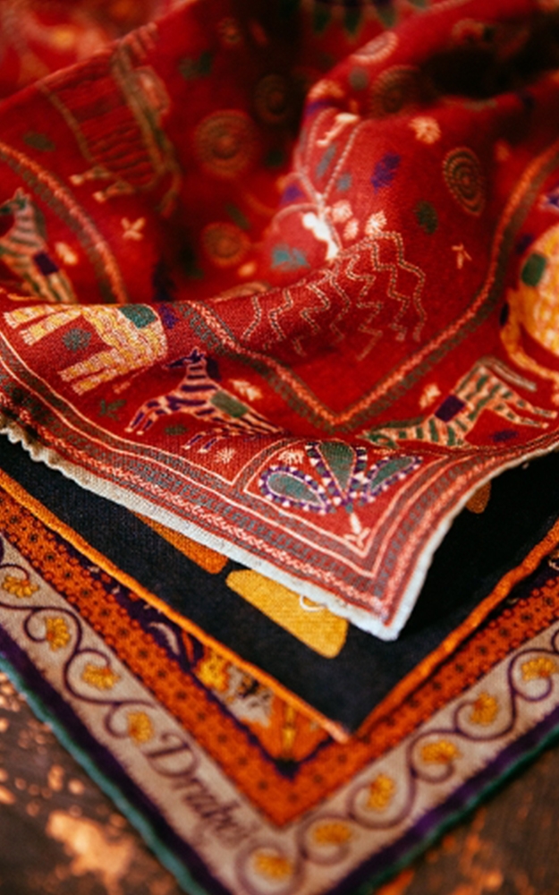Pocket square Drake's rosso uomo Avezzano